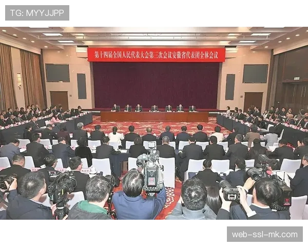 法国职业足球联盟技术委员会召开会议,审议下赛季是否扩大球员GPS数据对媒体开放范围 法国职业足球联盟技术委员会召开会议,审议下赛季是否扩大球员GPS数据对媒体开放范围